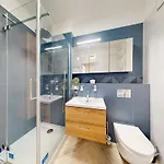 Velvet Sky Ac Balcony Parking ורשה