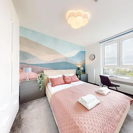 Velvet Sky Ac Balcony Parking Appartement Varsovie