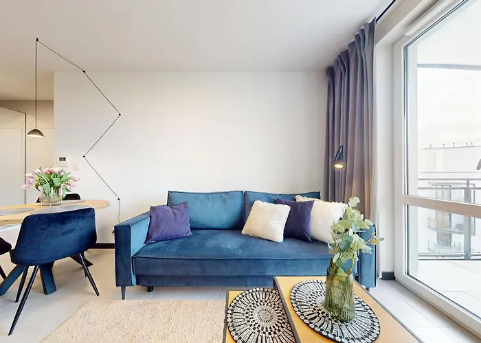 Velvet Sky Ac Balcony Parking Daire Varşova