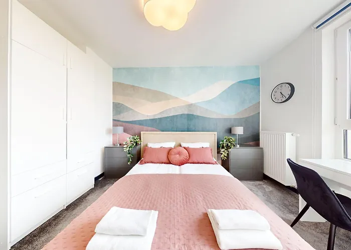 Velvet Sky Ac Balcony Parking Apartman *